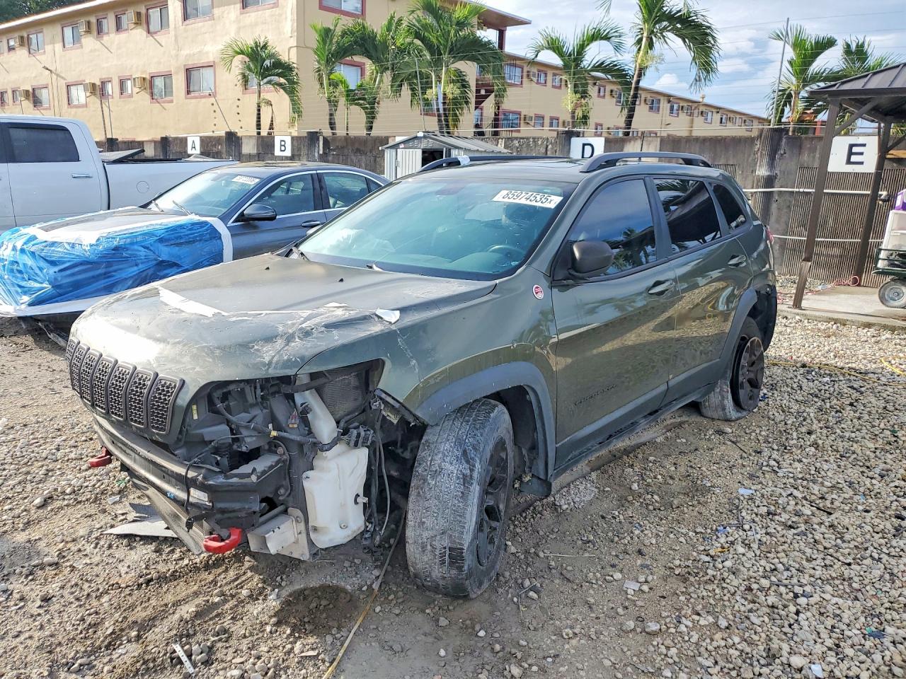 2019 JEEP CHEROKEE