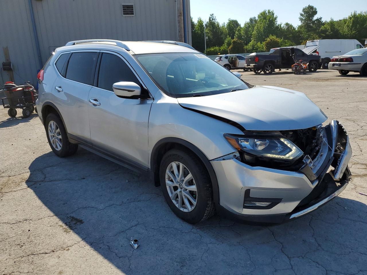 2017 NISSAN ROGUE