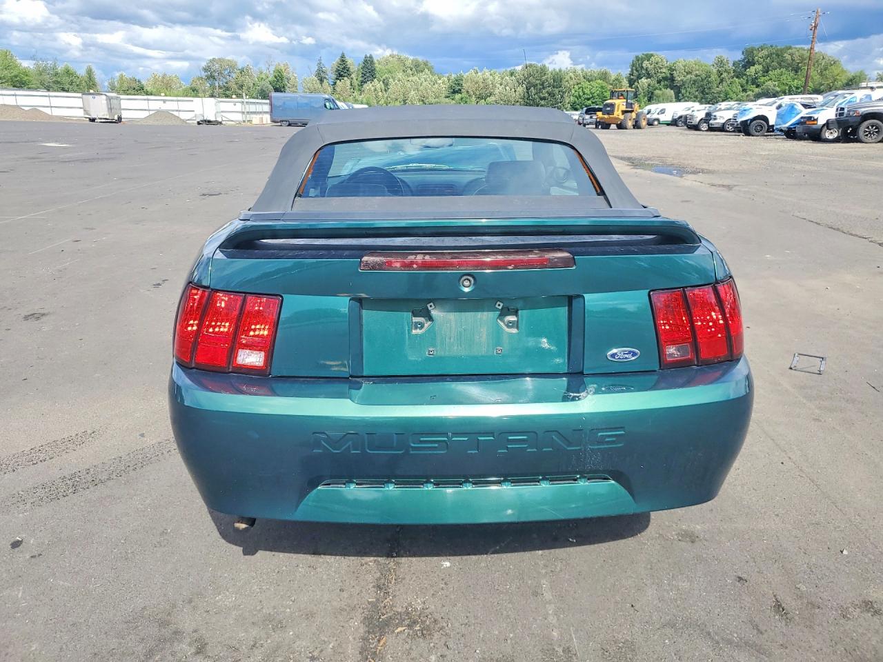 2000 FORD MUSTANG