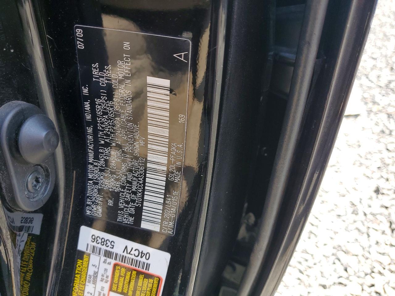 2010 TOYOTA SIENNA