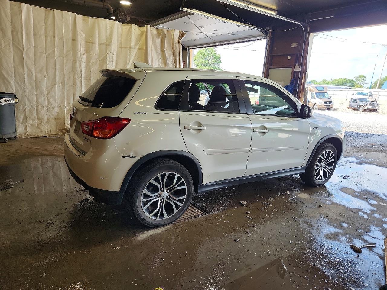 2017 MITSUBISHI OUTLANDER