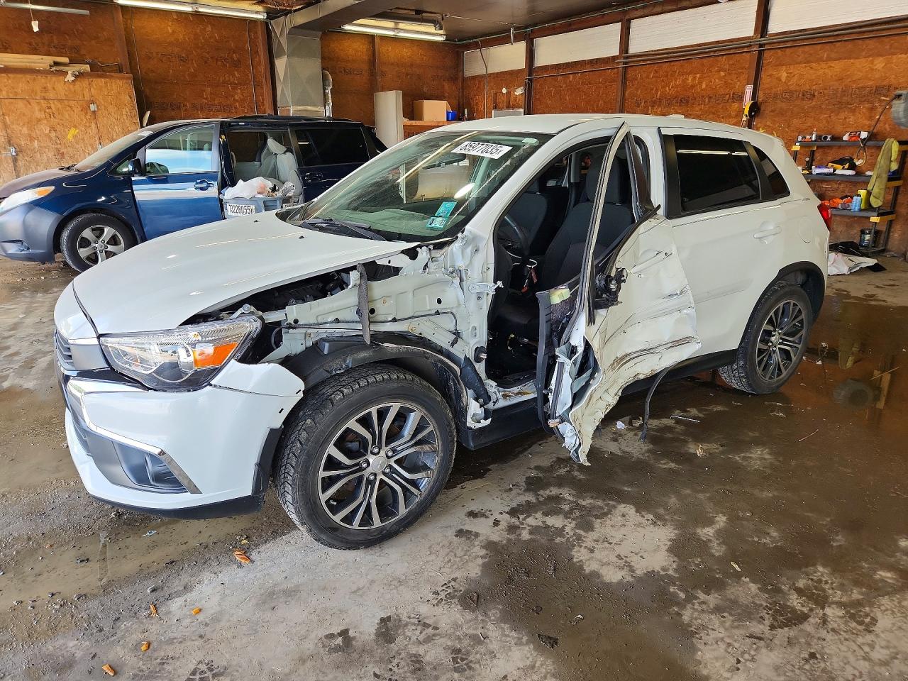 2017 MITSUBISHI OUTLANDER