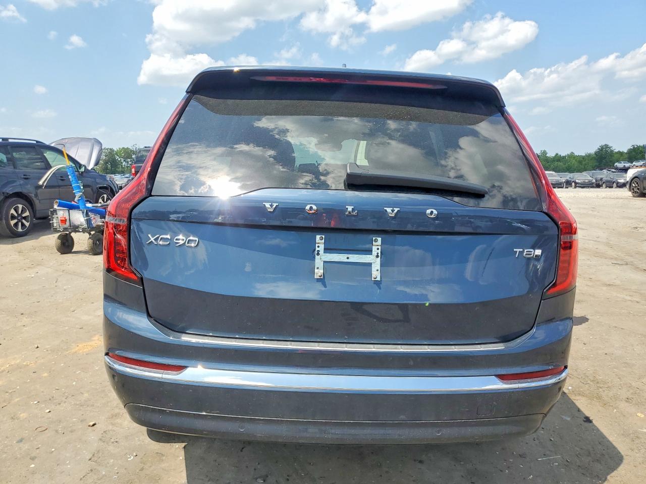 2025 VOLVO XC90