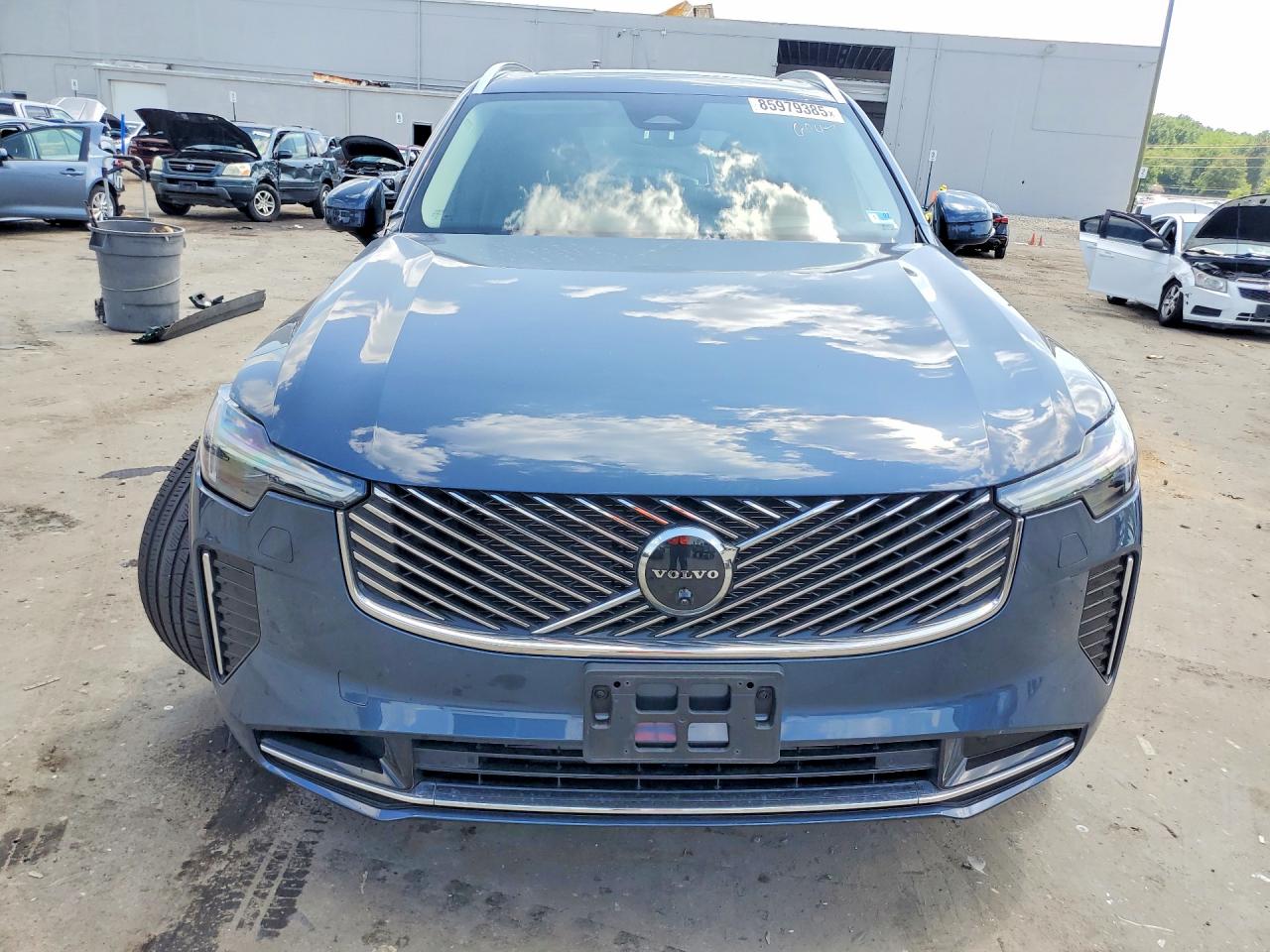 2025 VOLVO XC90
