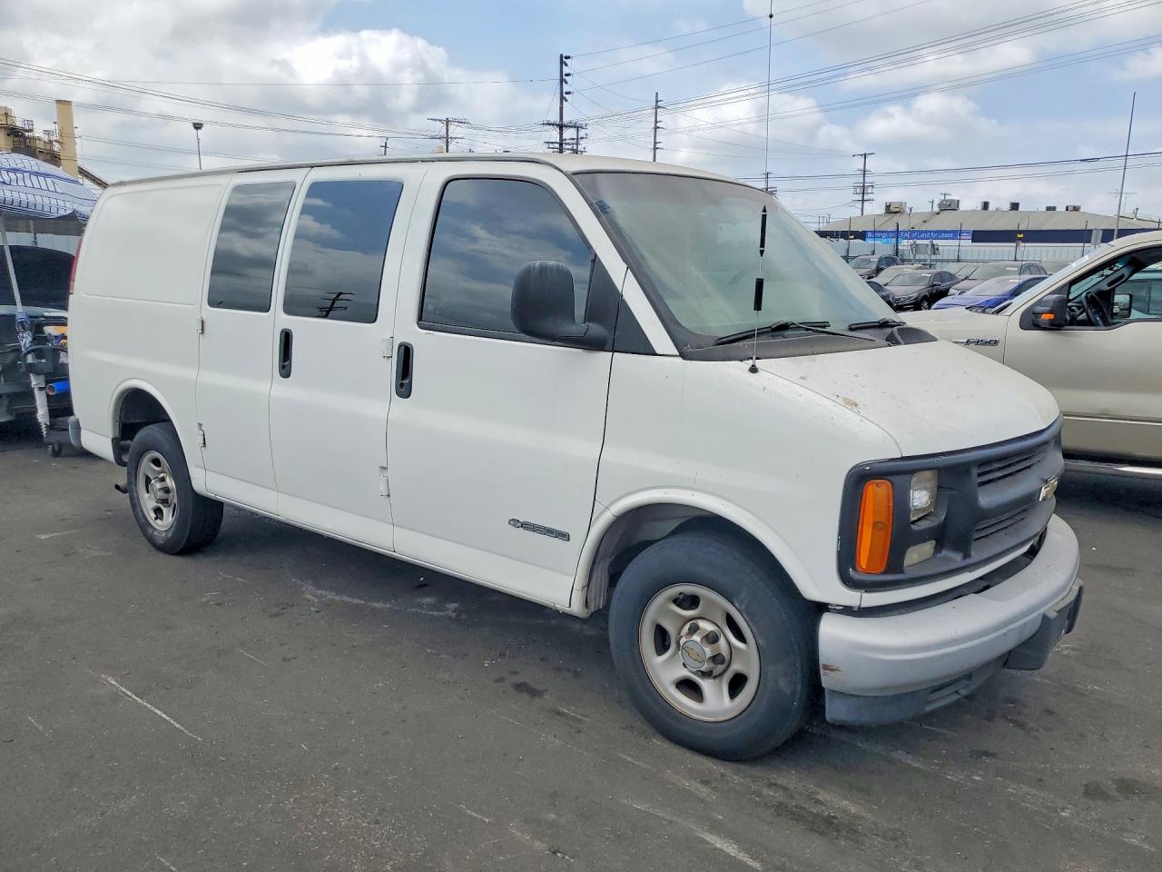 2001 CHEVROLET EXPRESS