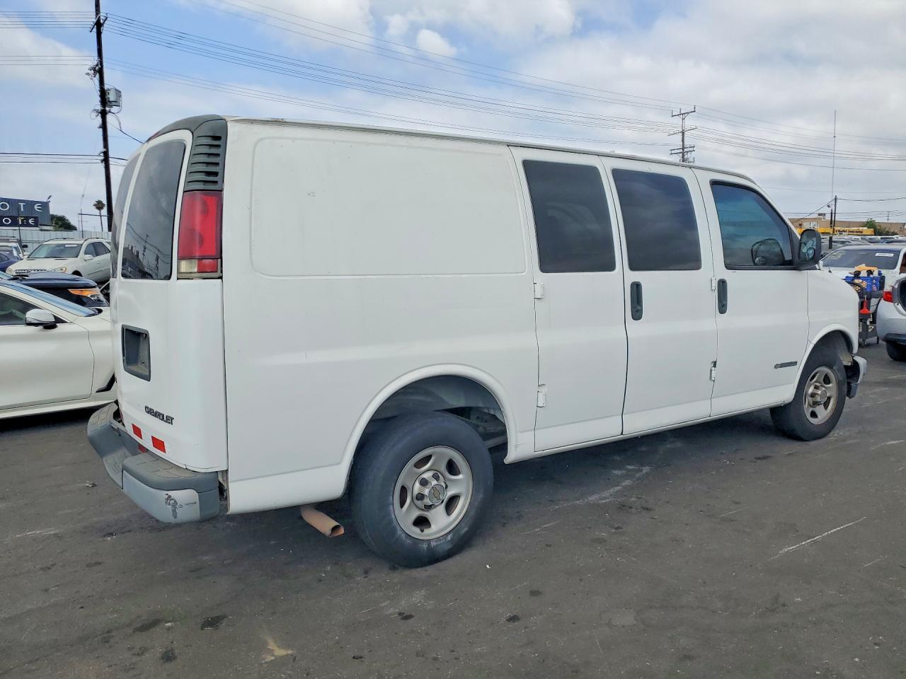 2001 CHEVROLET EXPRESS