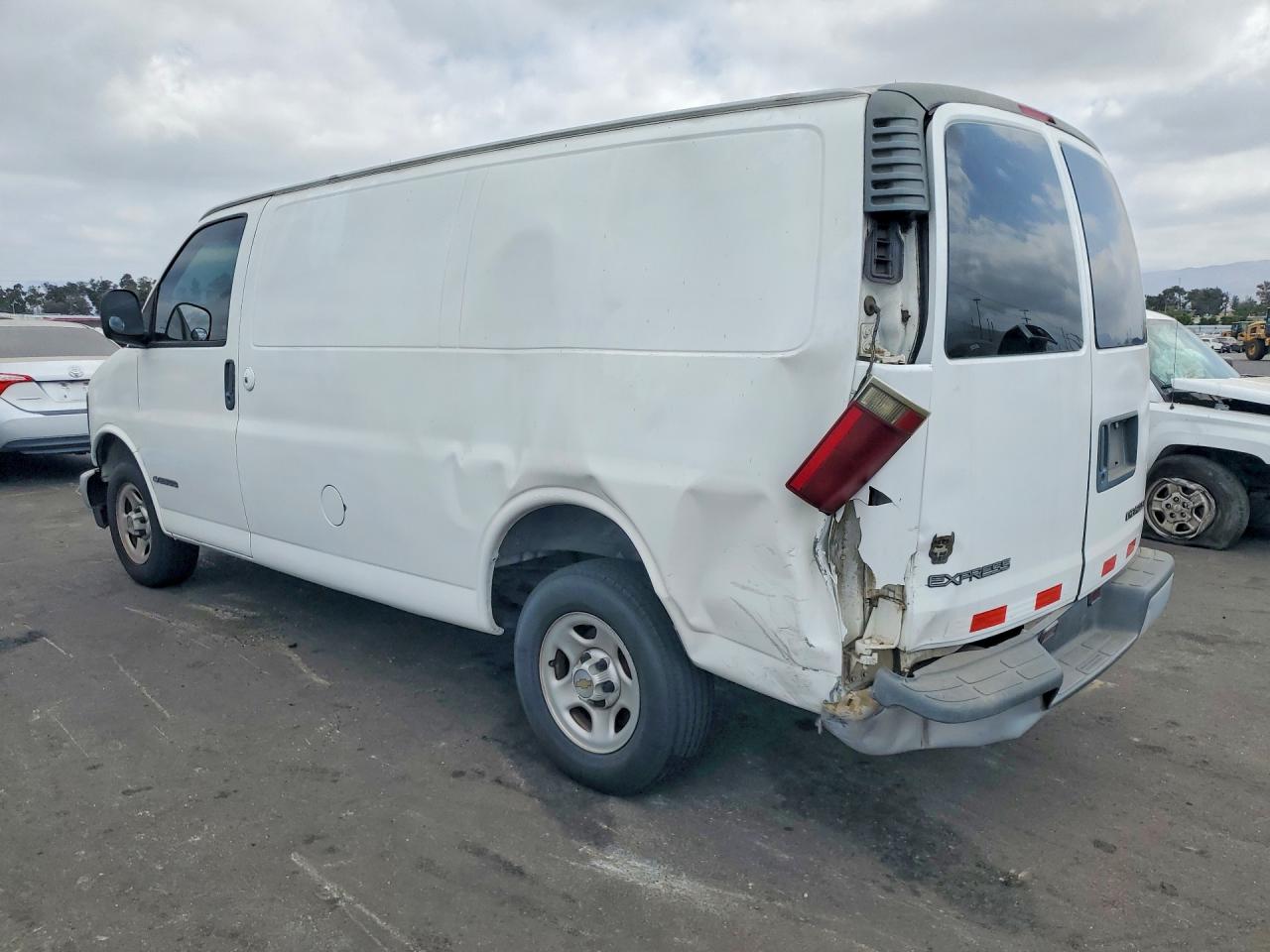 2001 CHEVROLET EXPRESS