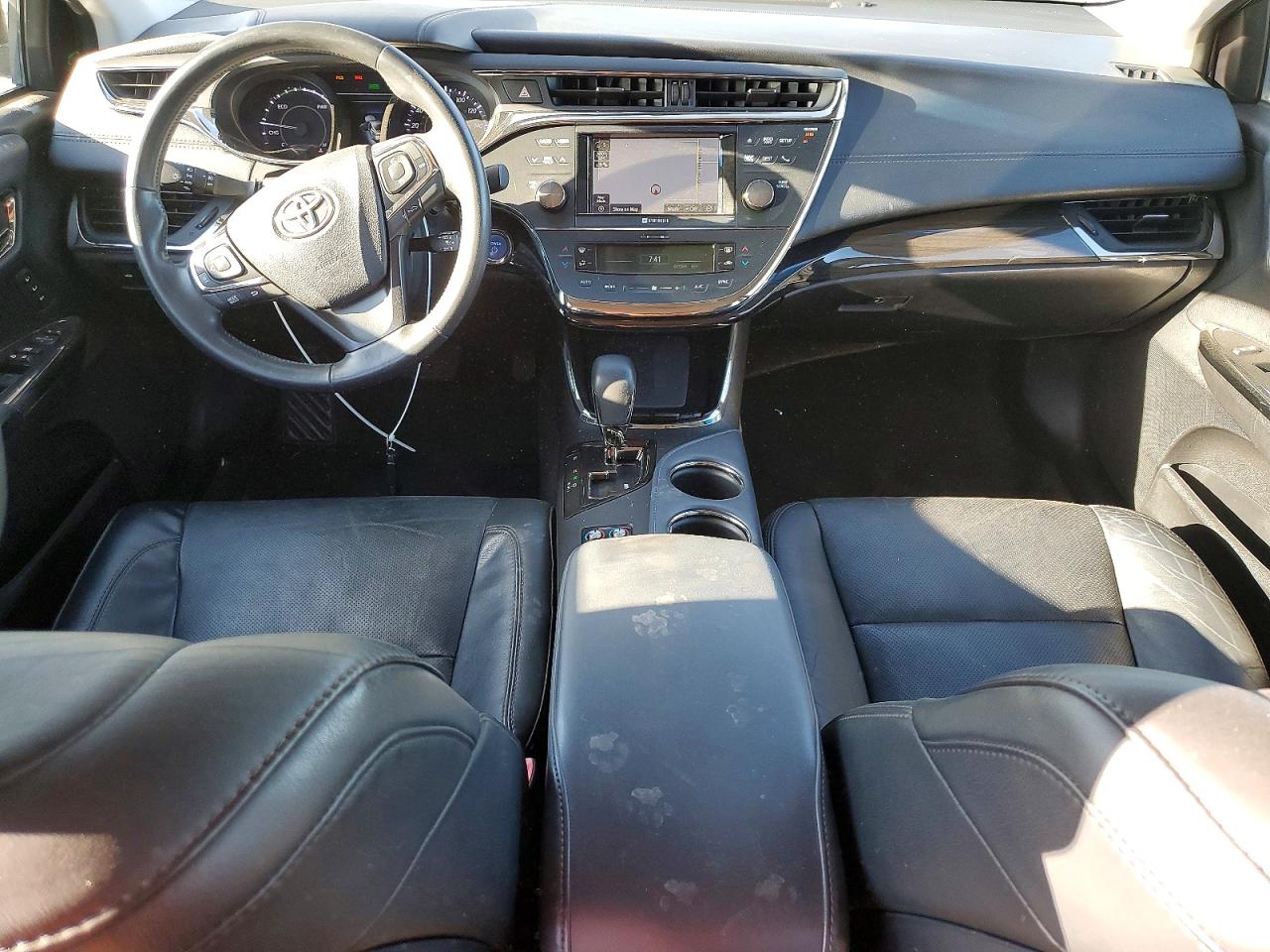 2015 TOYOTA AVALON