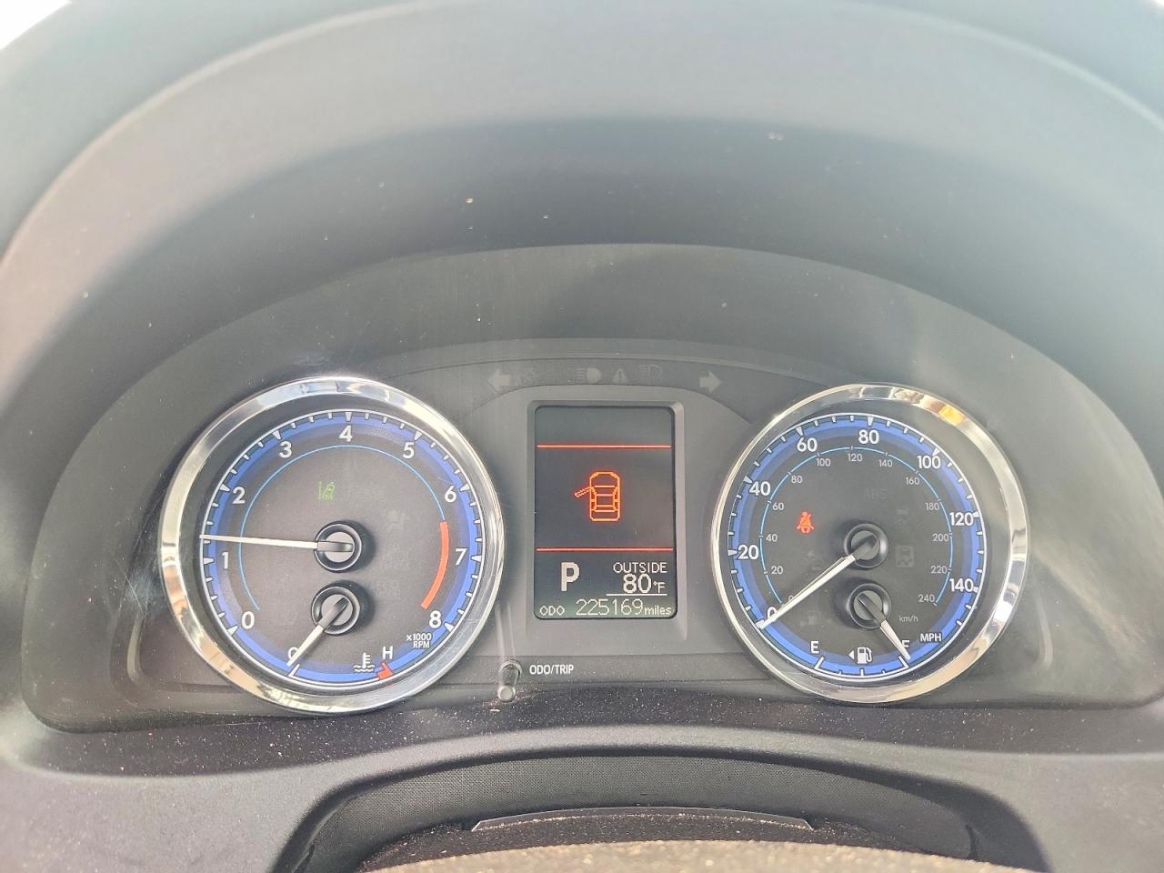 2018 TOYOTA COROLLA
