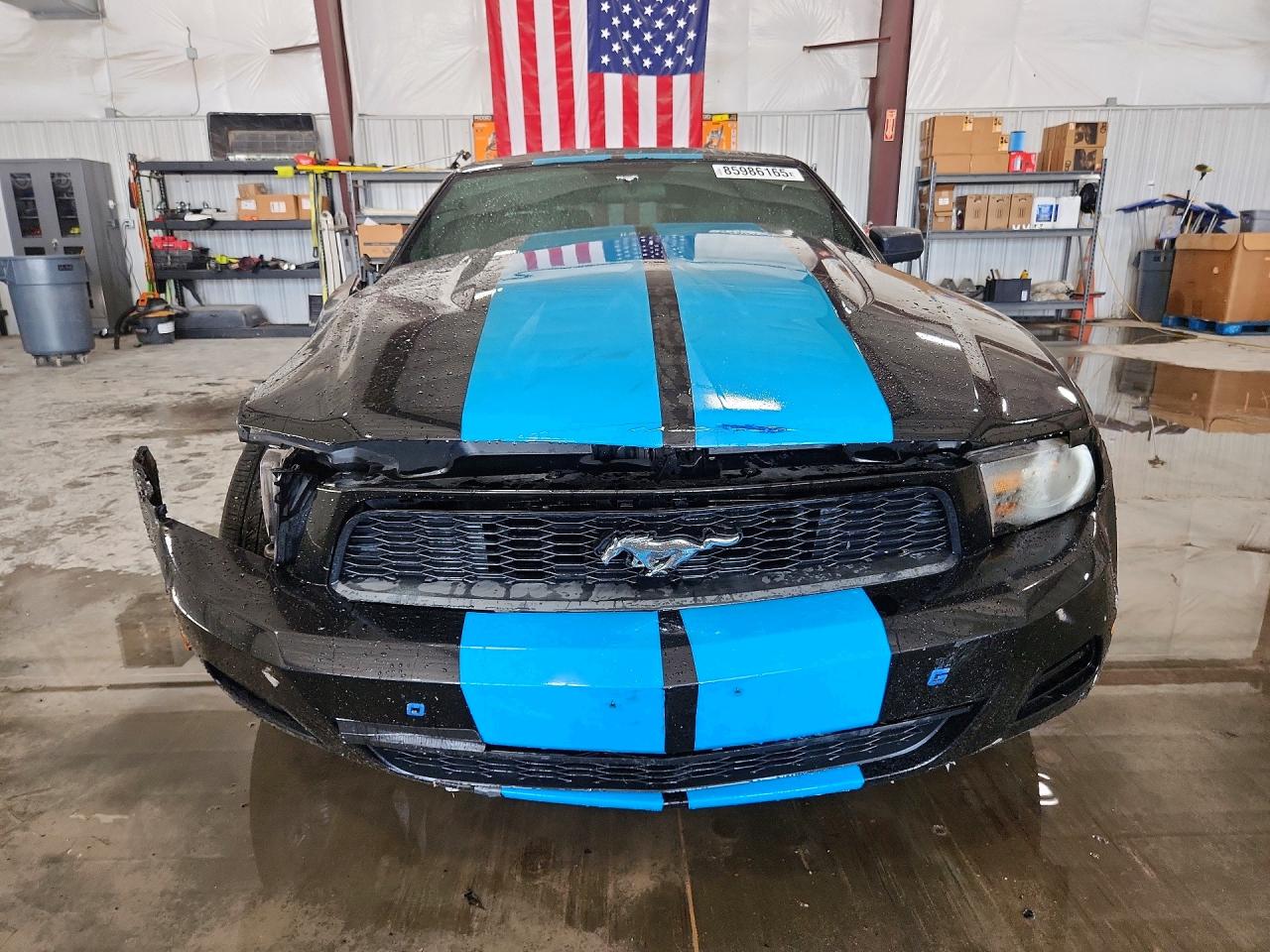 2011 FORD MUSTANG