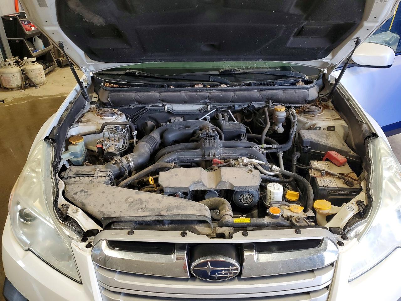 2014 SUBARU OUTBACK