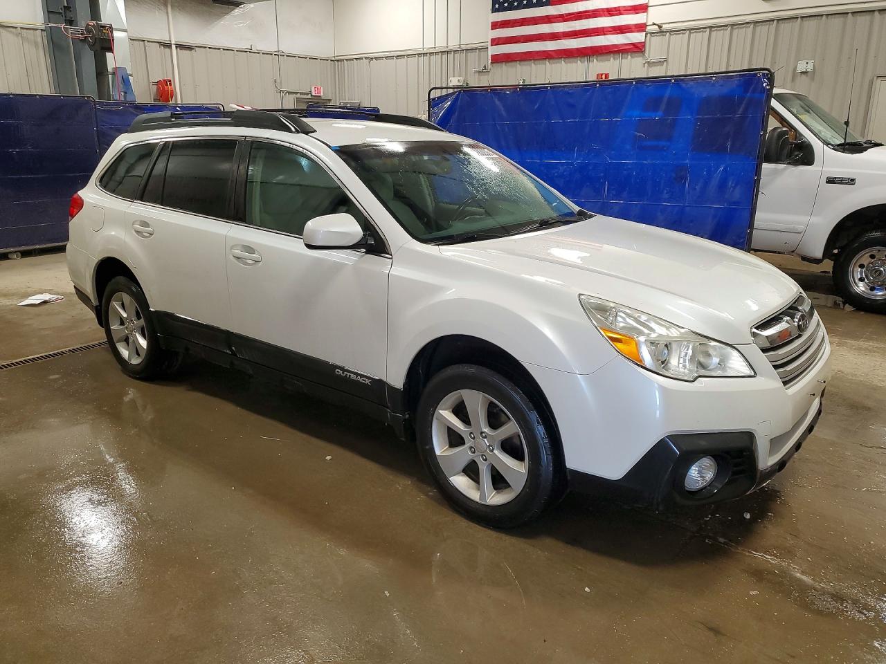 2014 SUBARU OUTBACK