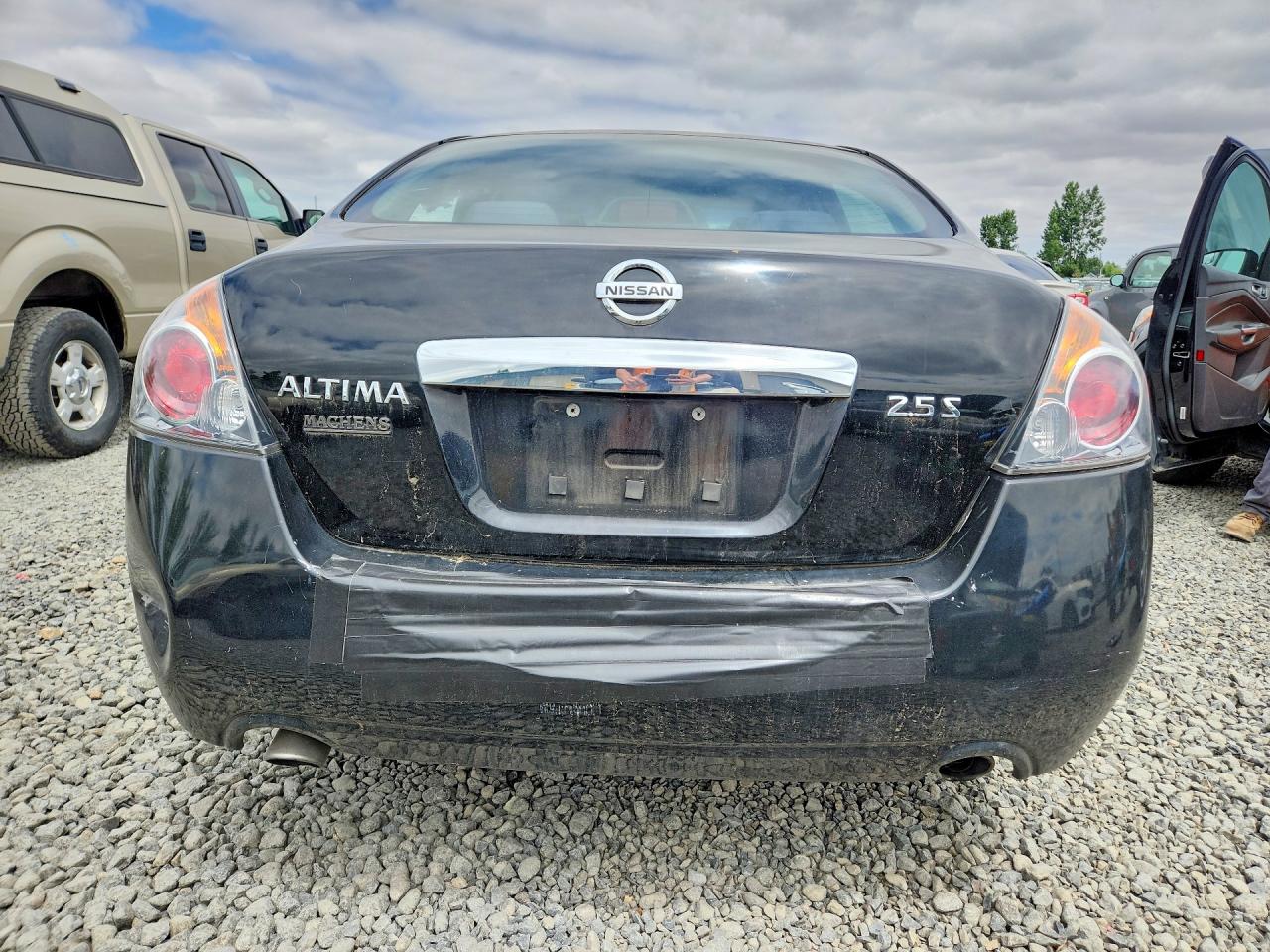 2011 NISSAN ALTIMA