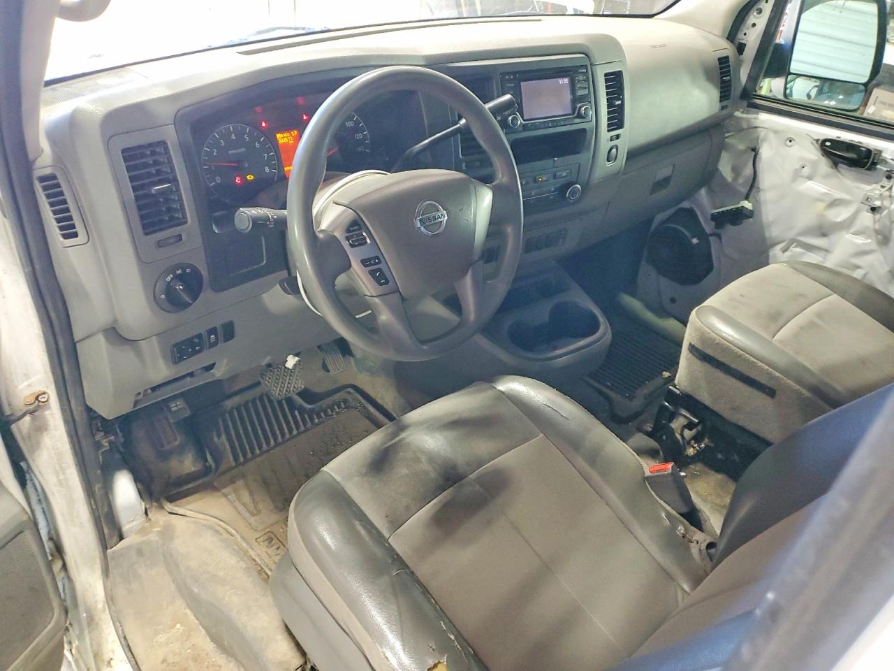 2018 NISSAN NV