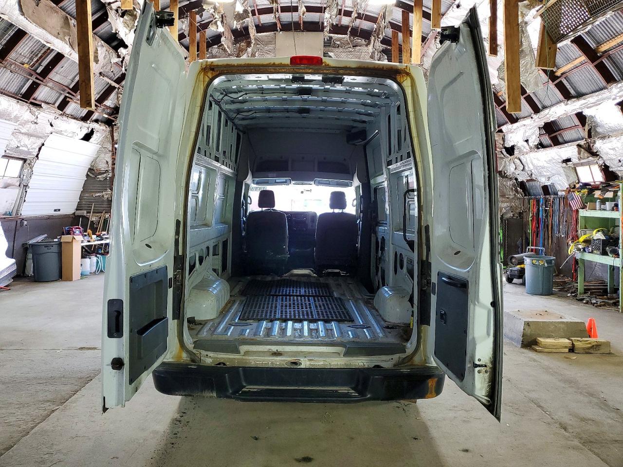 2018 NISSAN NV