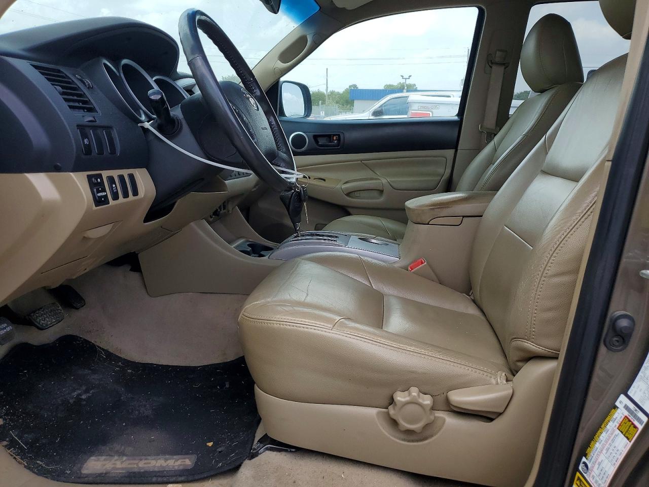 2011 TOYOTA TACOMA