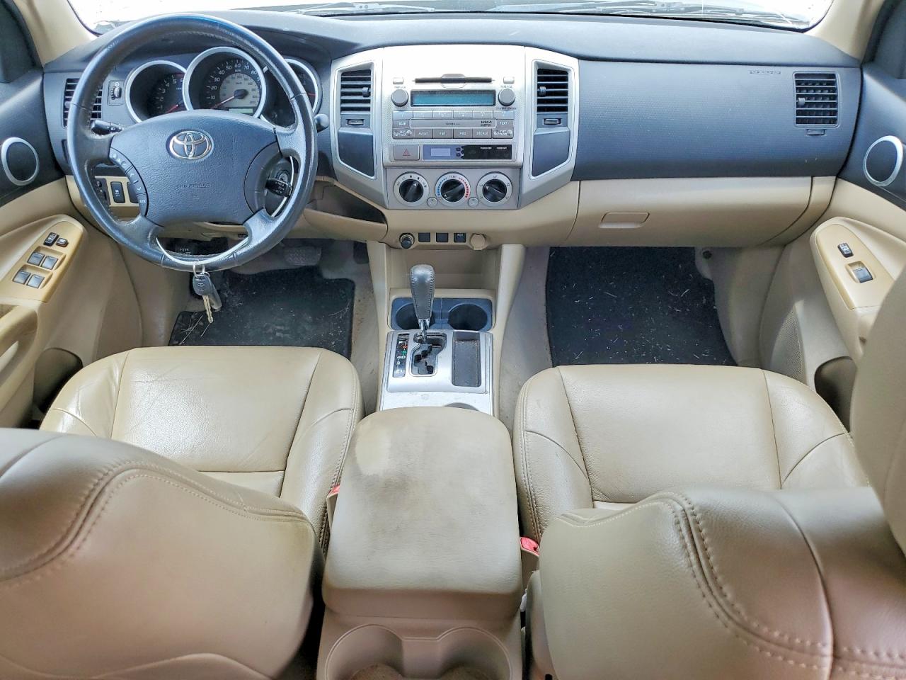 2011 TOYOTA TACOMA