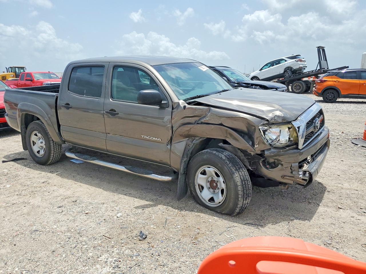 2011 TOYOTA TACOMA