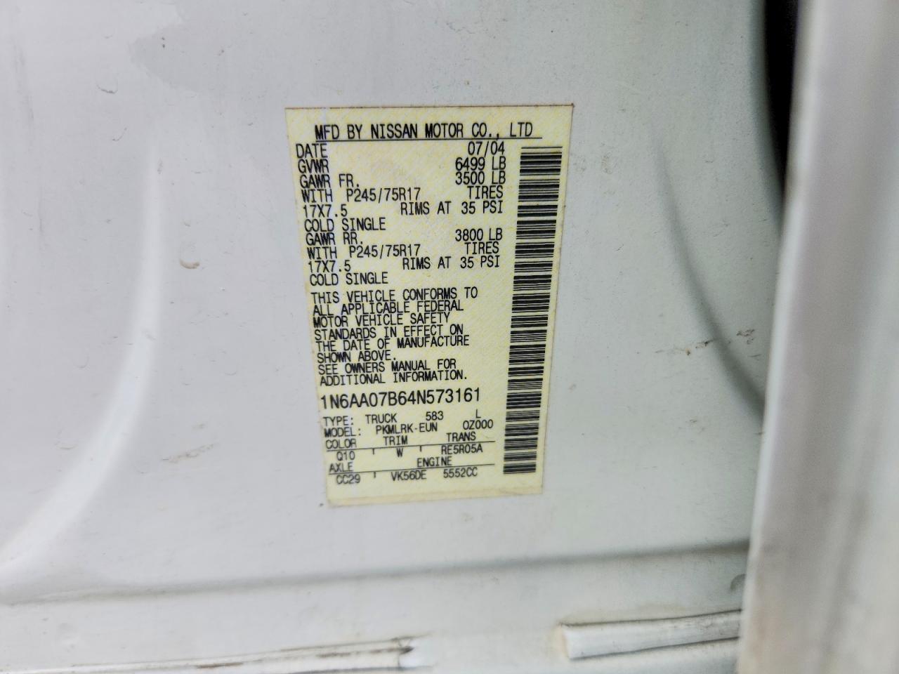 2004 NISSAN TITAN