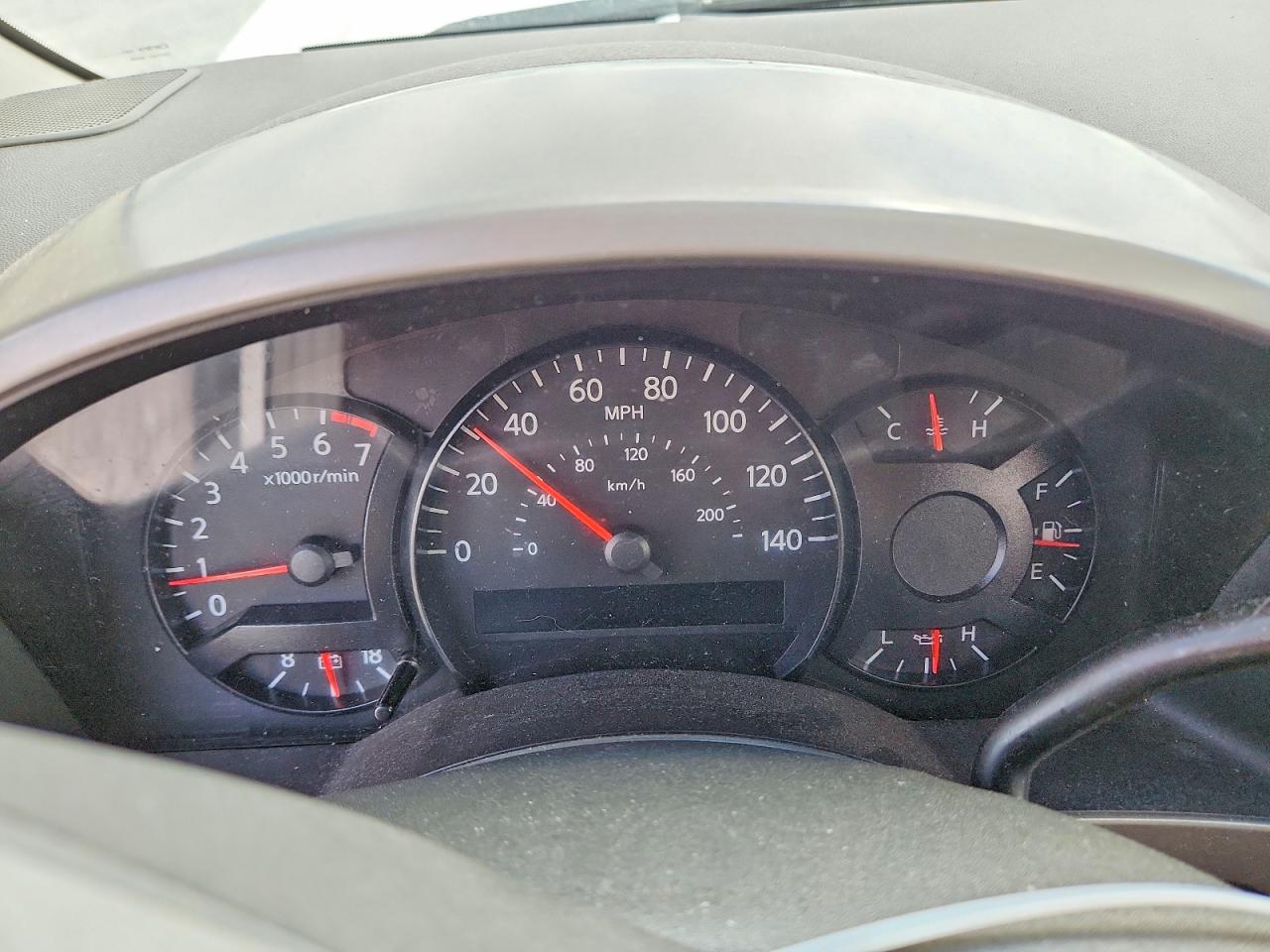 2004 NISSAN TITAN