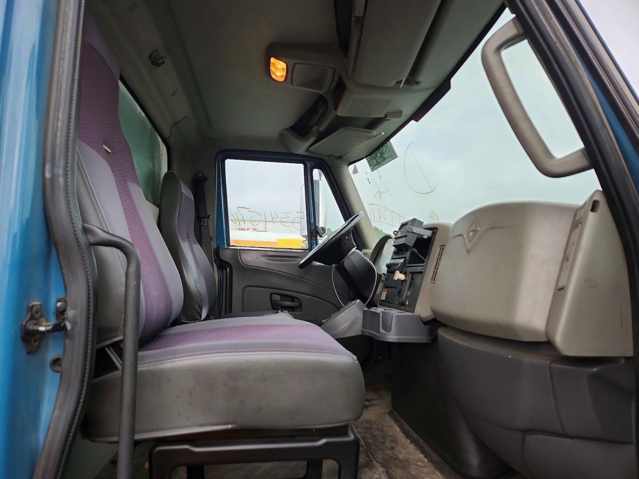 2012 INTERNATIONAL 4000 SERIE