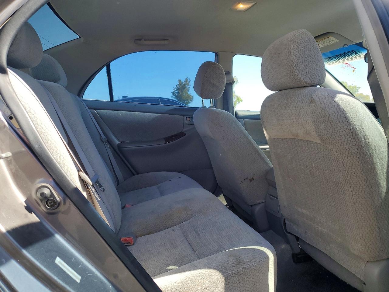 2004 TOYOTA COROLLA