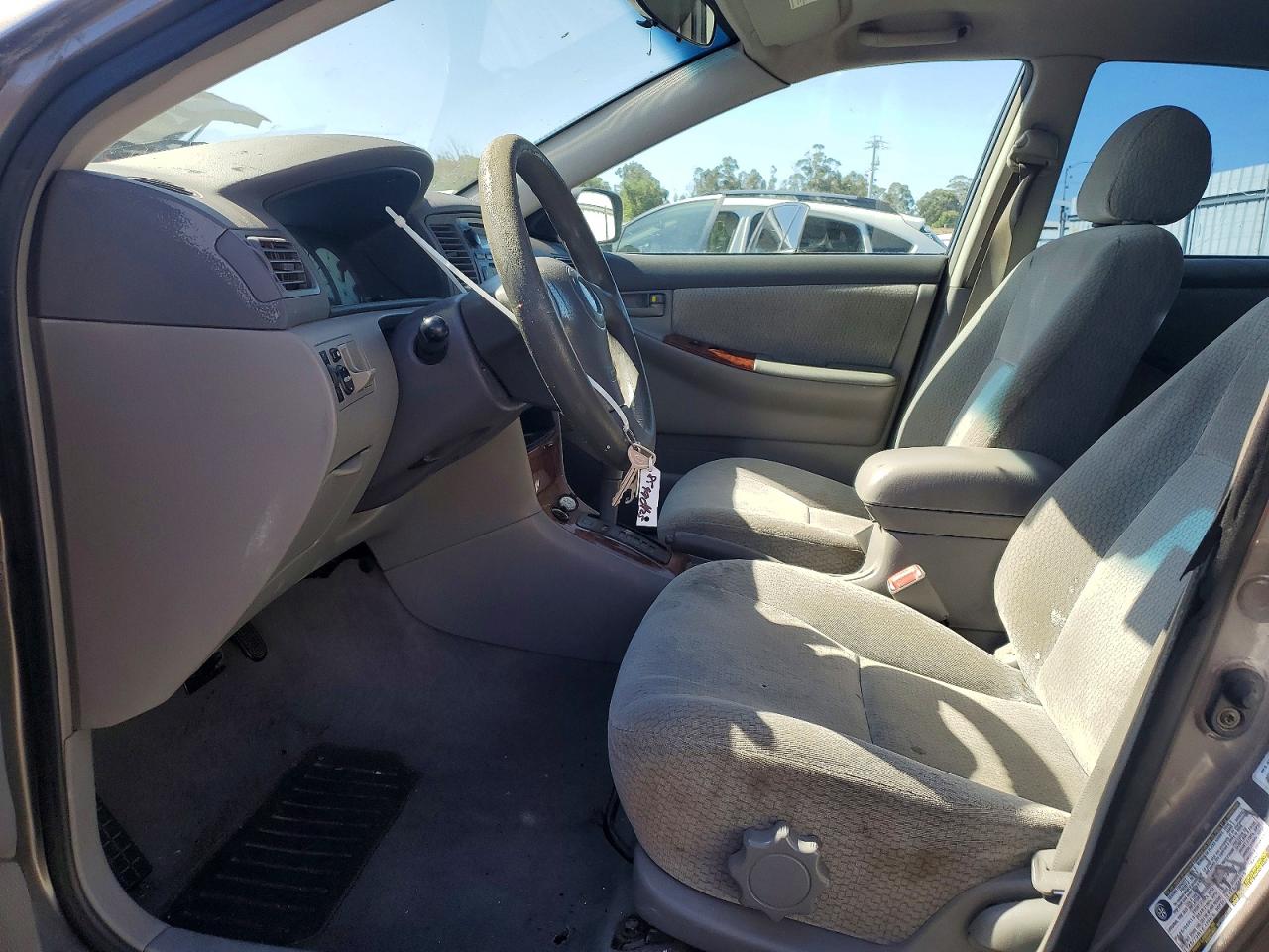 2004 TOYOTA COROLLA