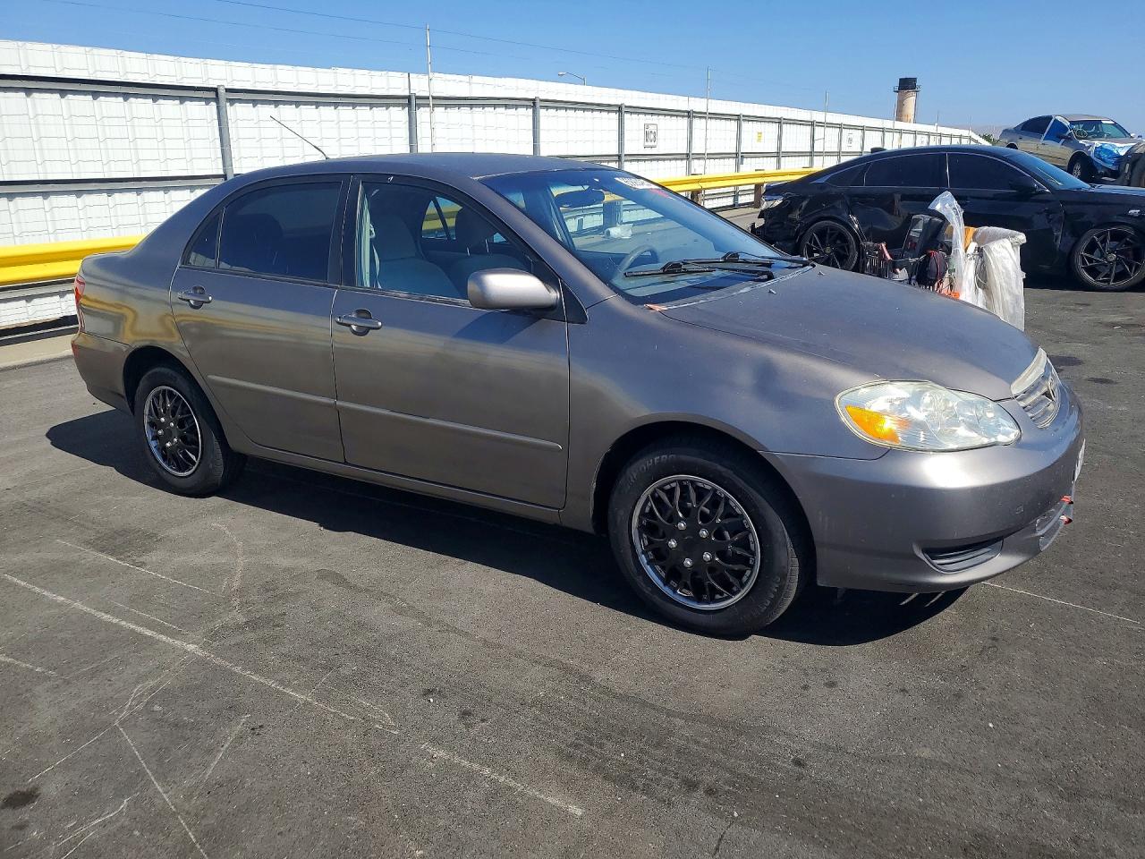 2004 TOYOTA COROLLA