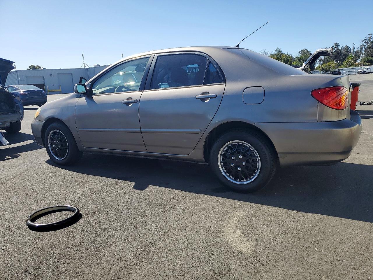 2004 TOYOTA COROLLA
