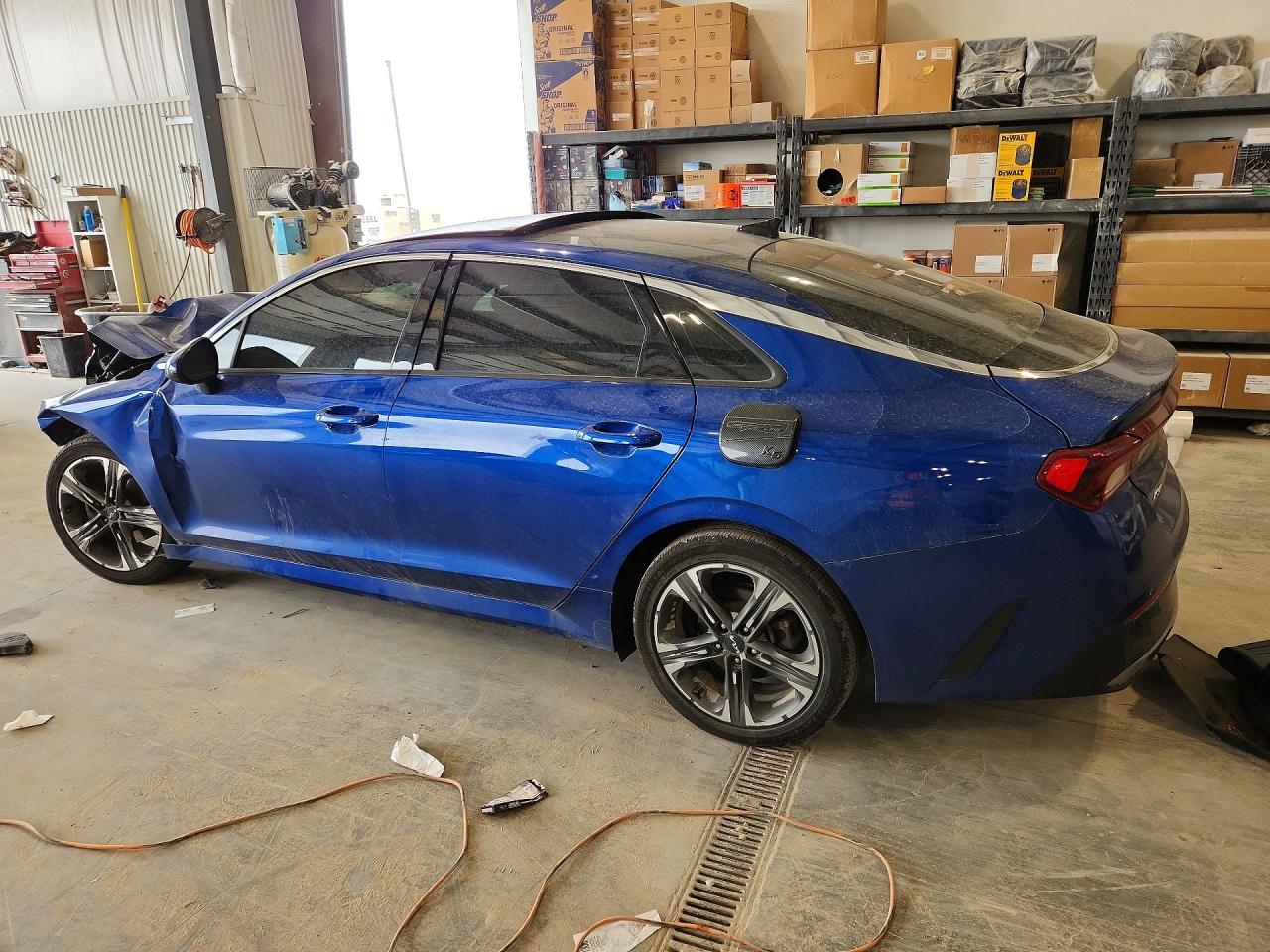 2022 KIA K5