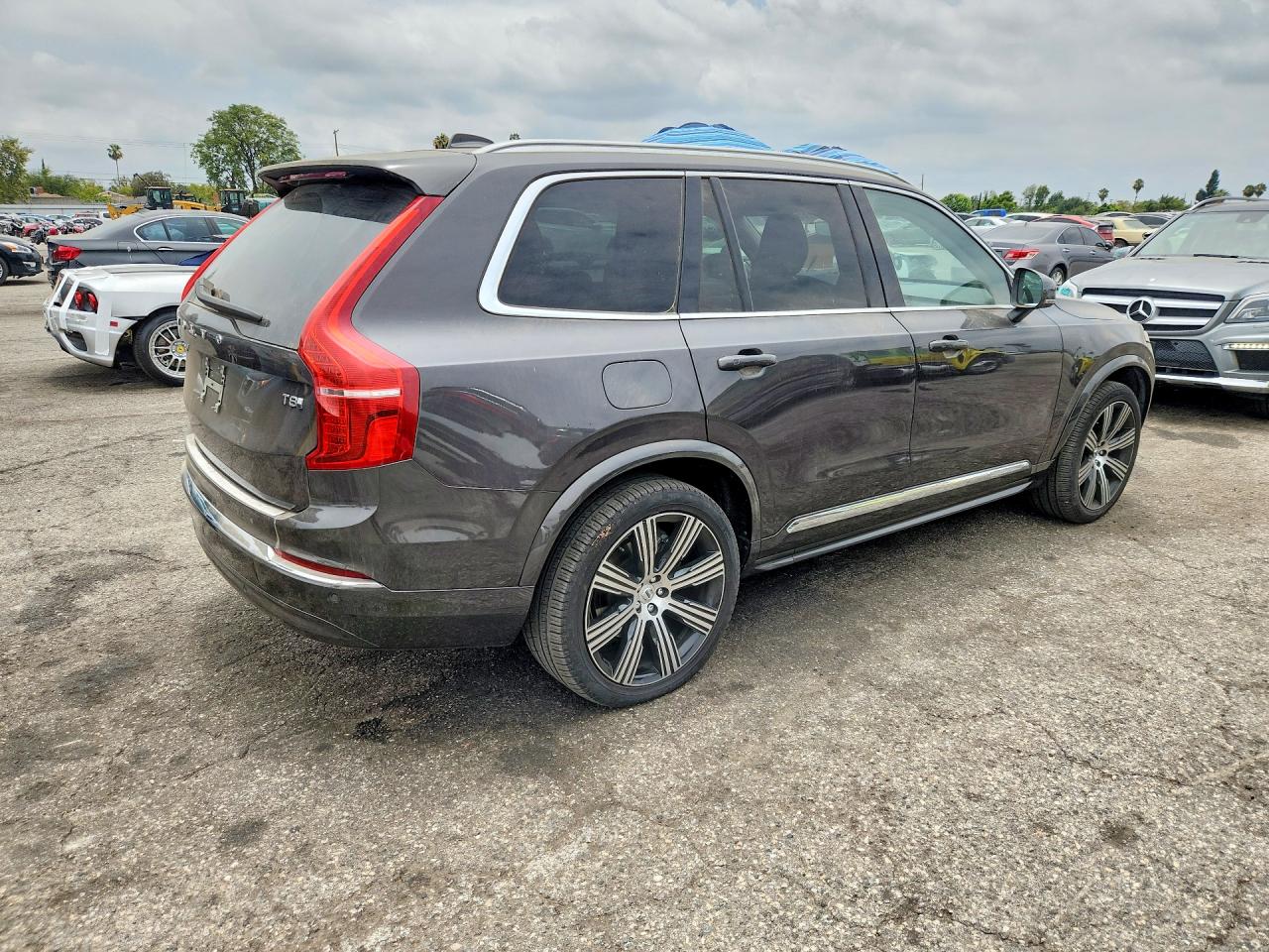 2024 VOLVO XC90