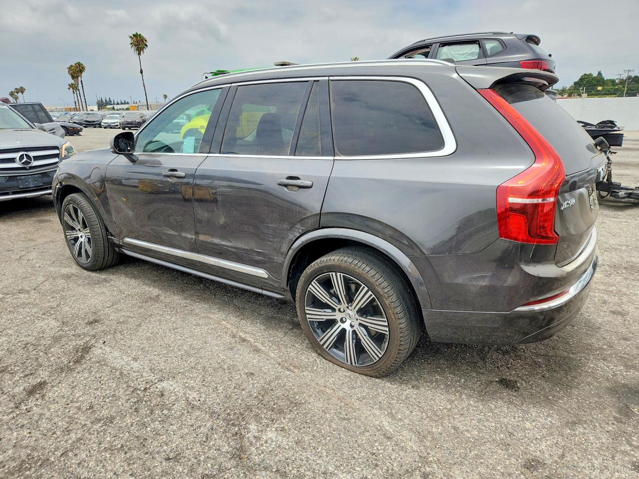 2024 VOLVO XC90