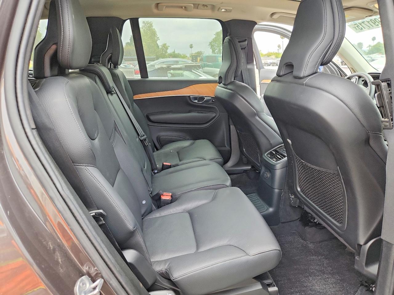 2024 VOLVO XC90