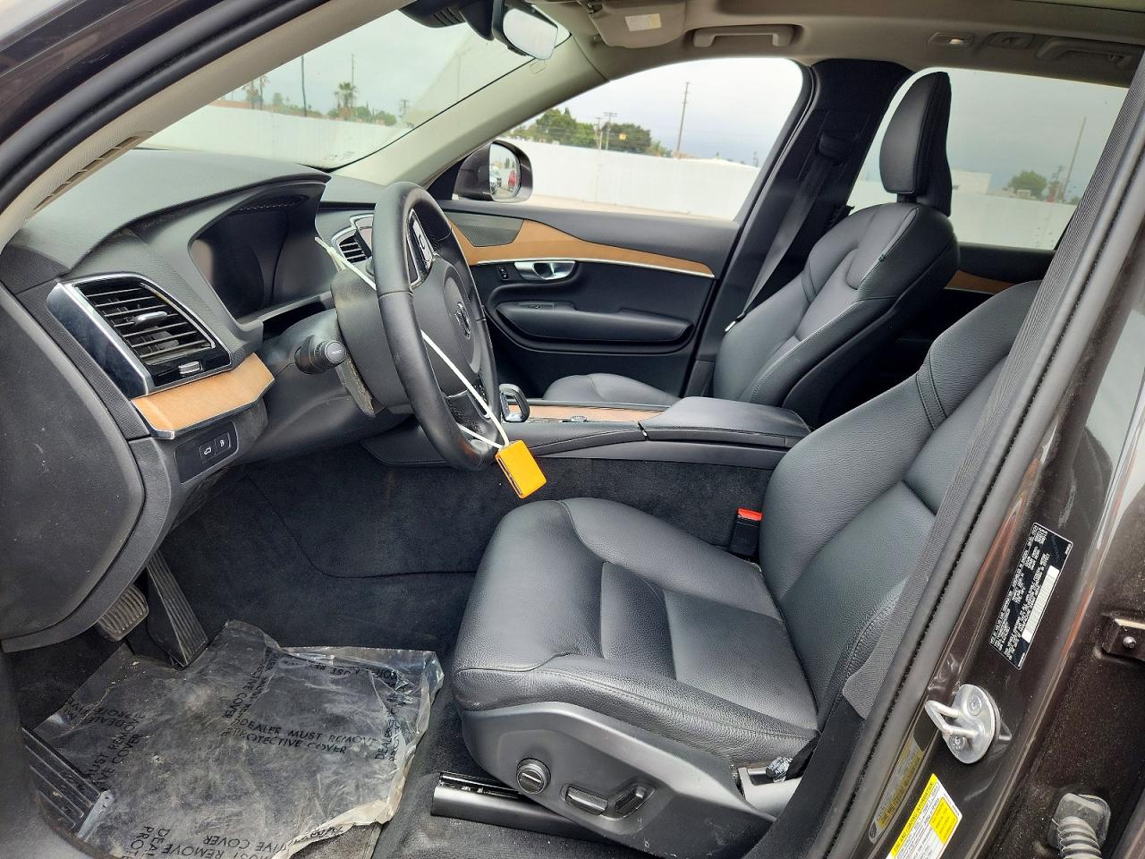 2024 VOLVO XC90