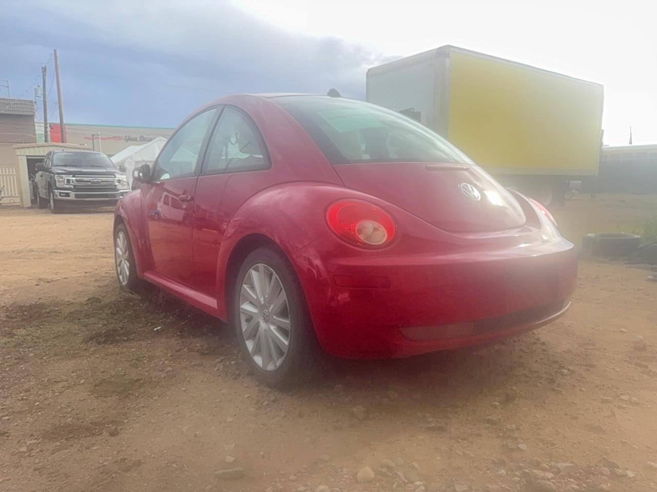 2008 VOLKSWAGEN BEETLE