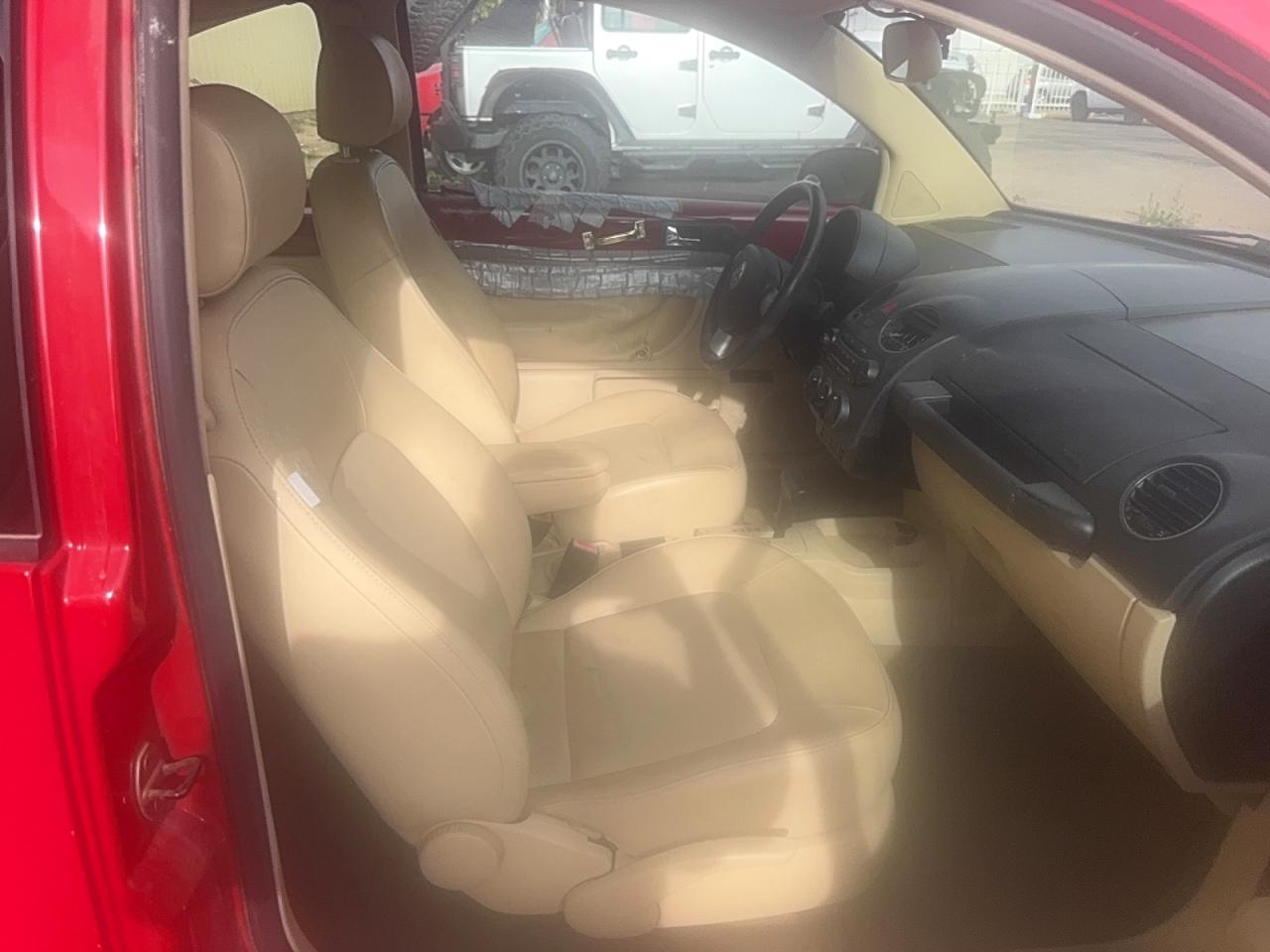 2008 VOLKSWAGEN BEETLE