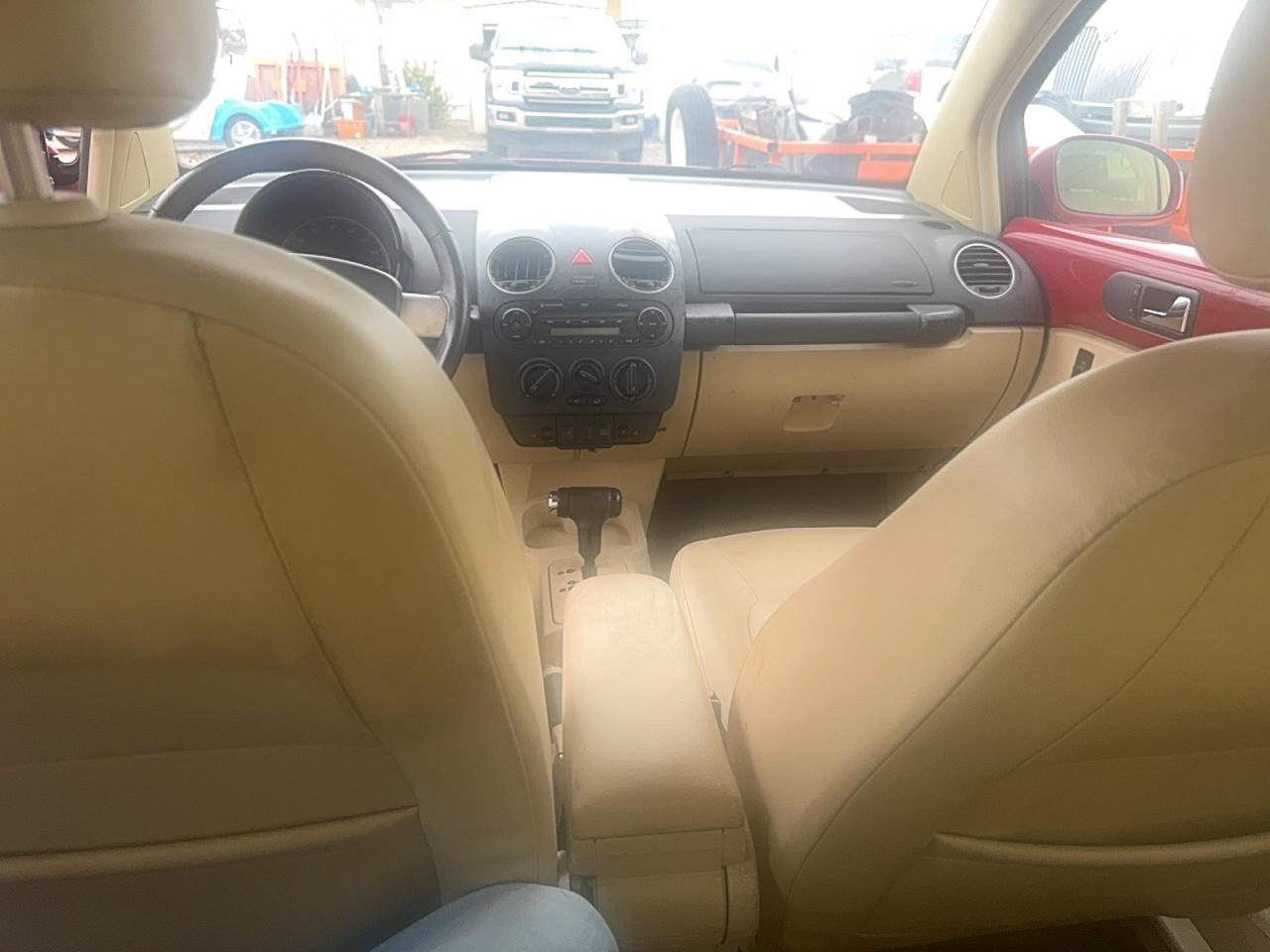 2008 VOLKSWAGEN BEETLE