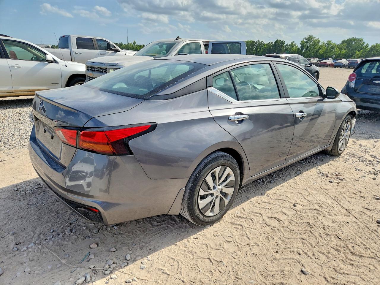 2024 NISSAN ALTIMA
