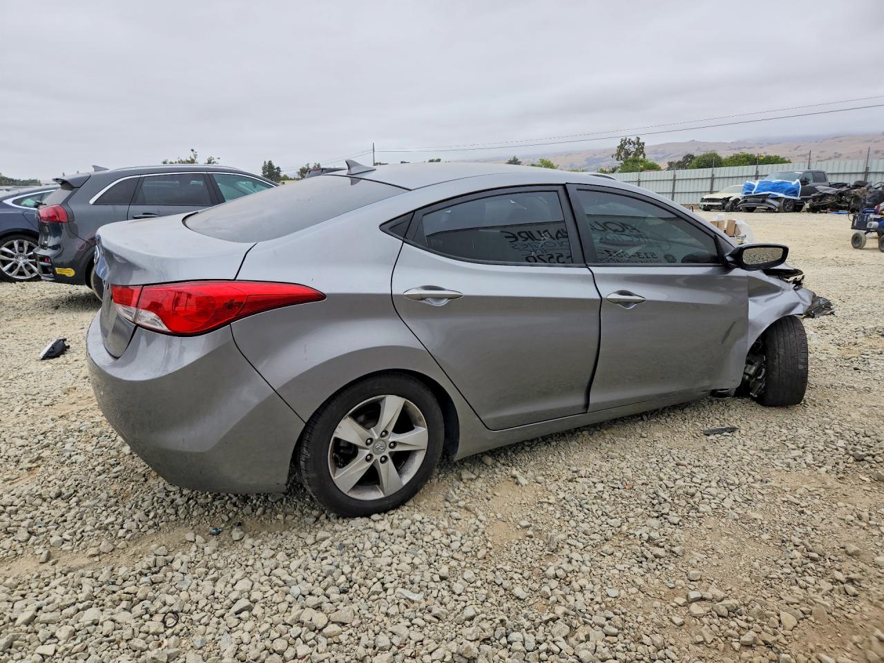 2012 HYUNDAI ELANTRA