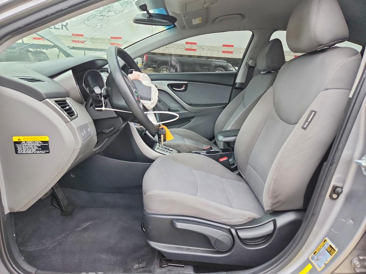 2012 HYUNDAI ELANTRA