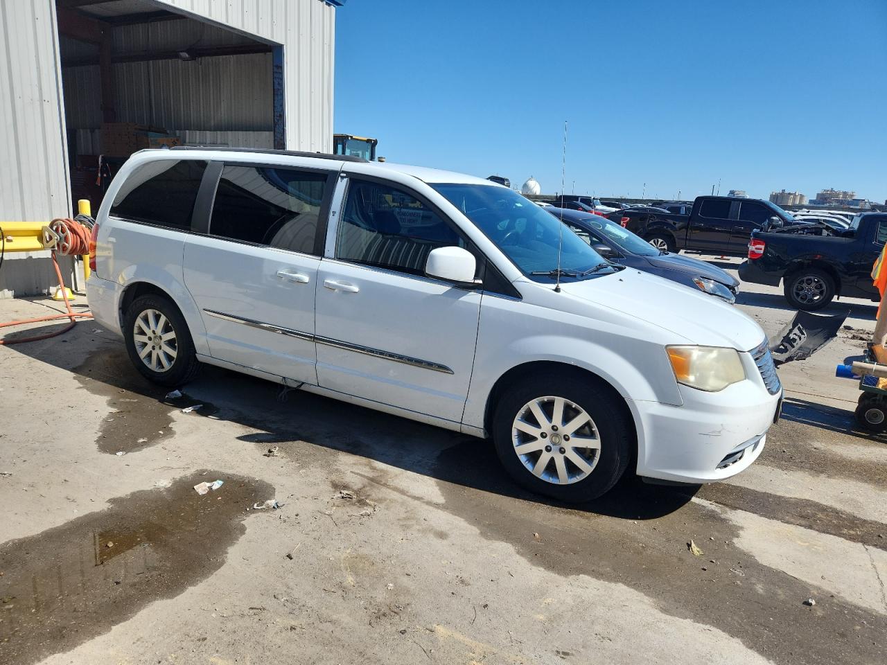 2014 CHRYSLER MINIVAN