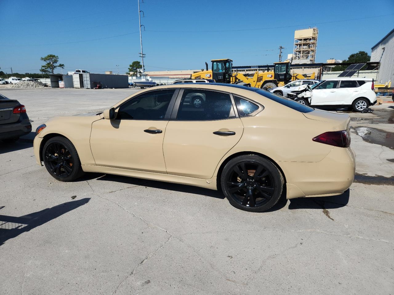 2011 INFINITI M37
