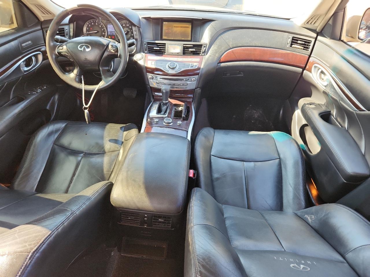 2011 INFINITI M37