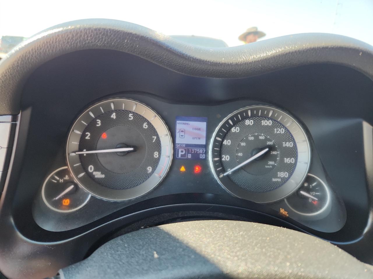 2011 INFINITI M37