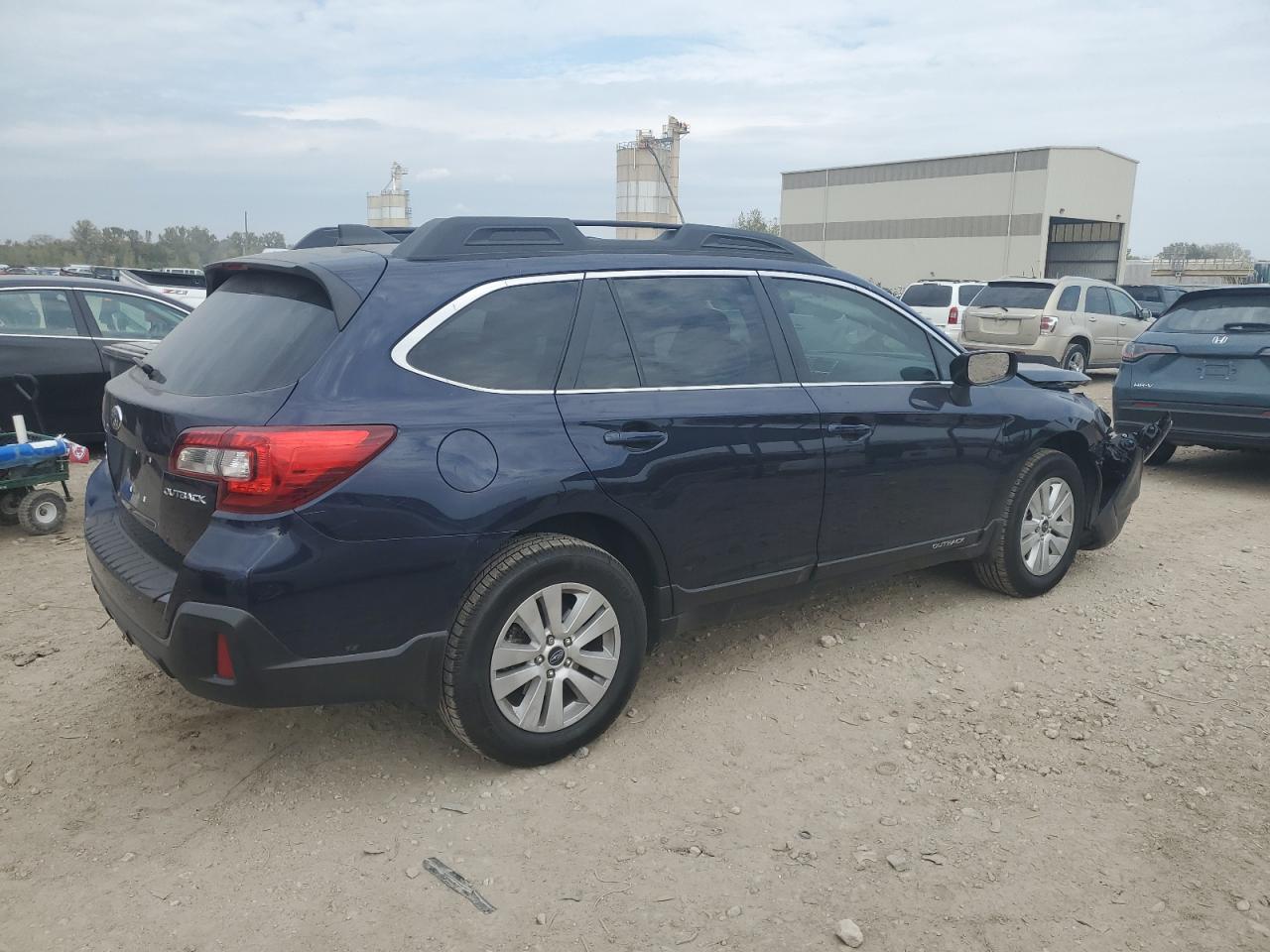 2018 SUBARU OUTBACK