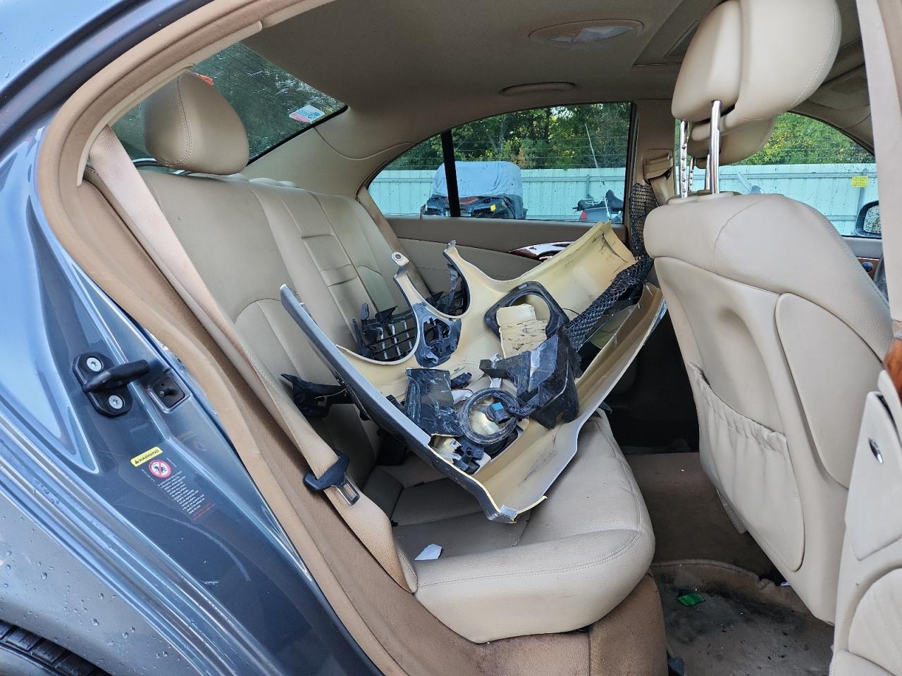 2009 MERCEDES-BENZ E-CLASS