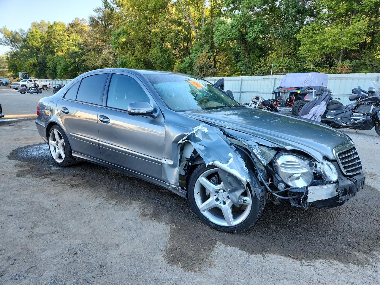 2009 MERCEDES-BENZ E-CLASS
