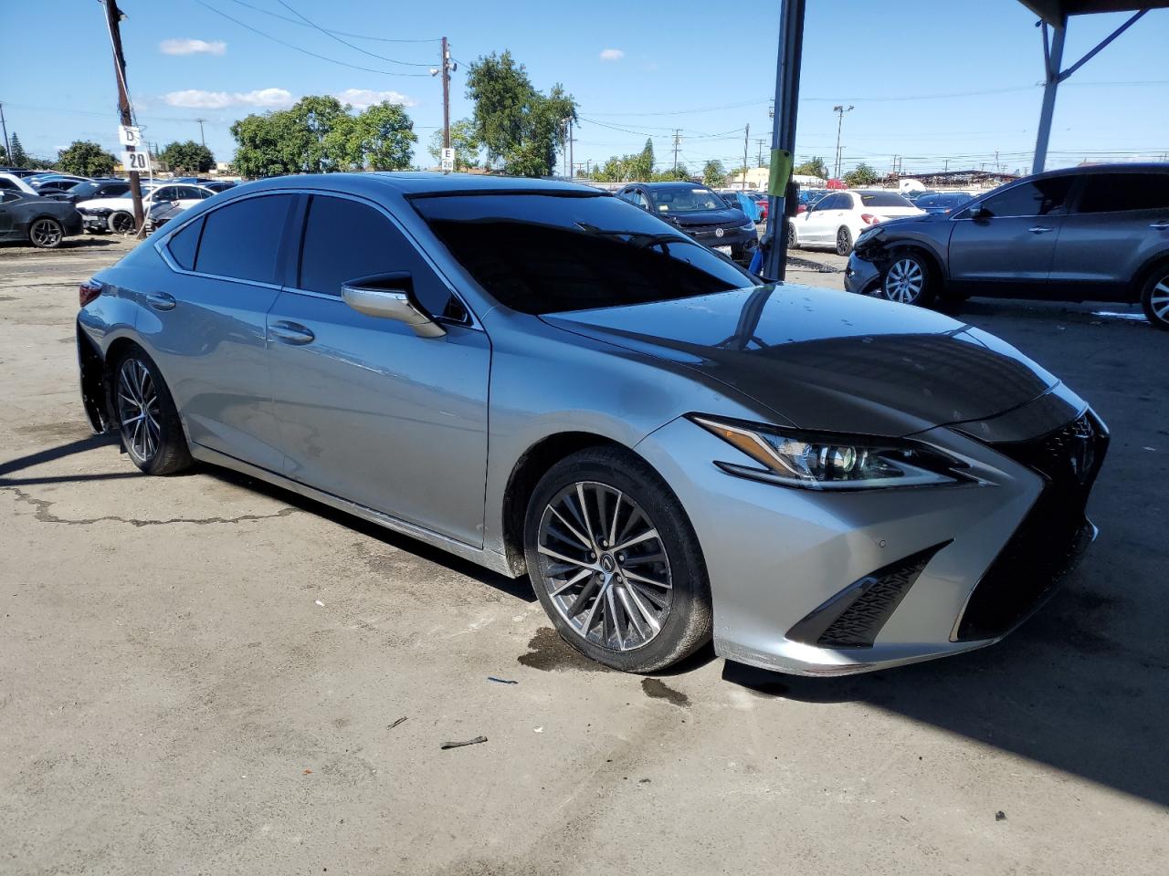 2022 LEXUS ES350