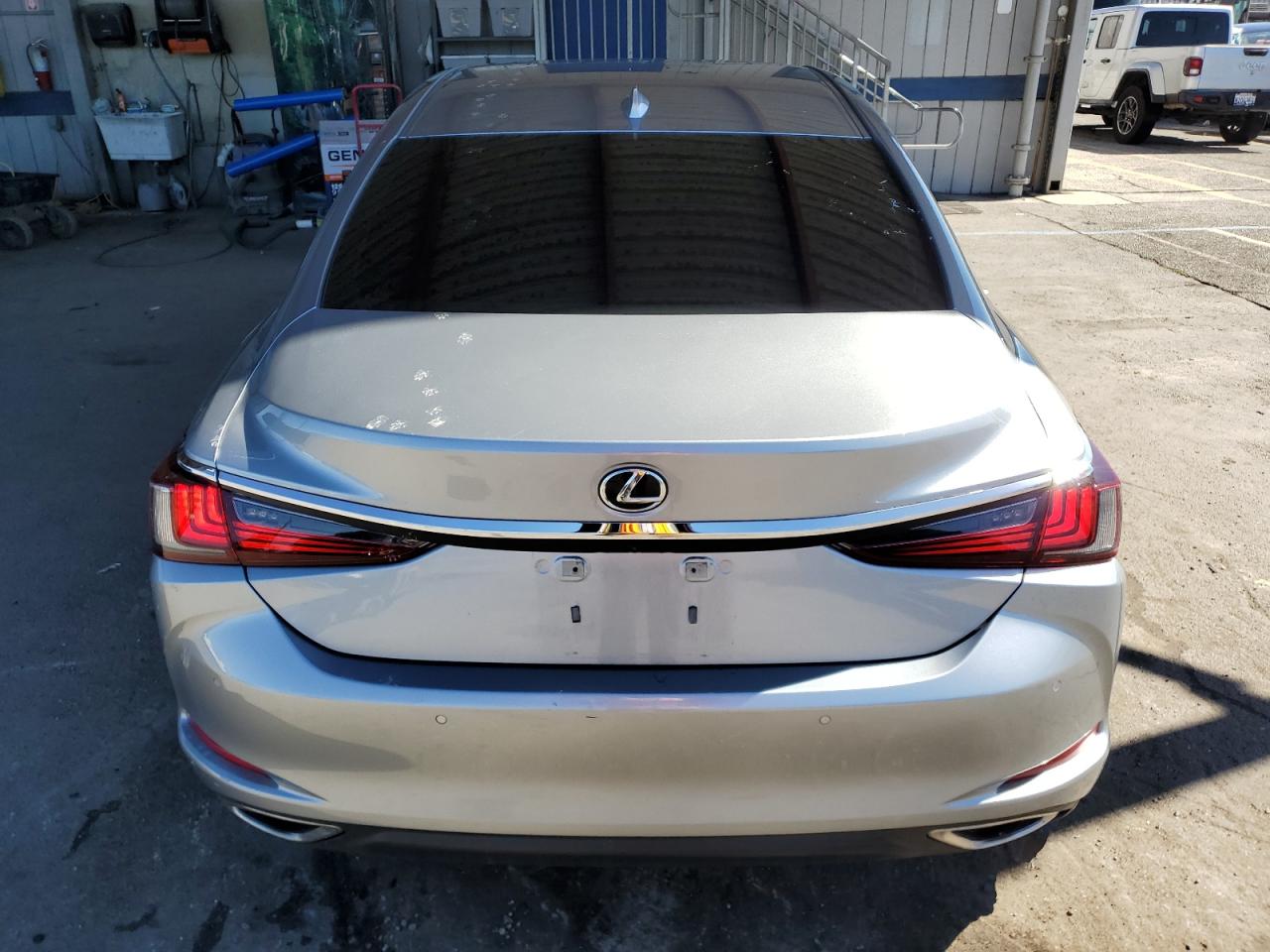 2022 LEXUS ES350