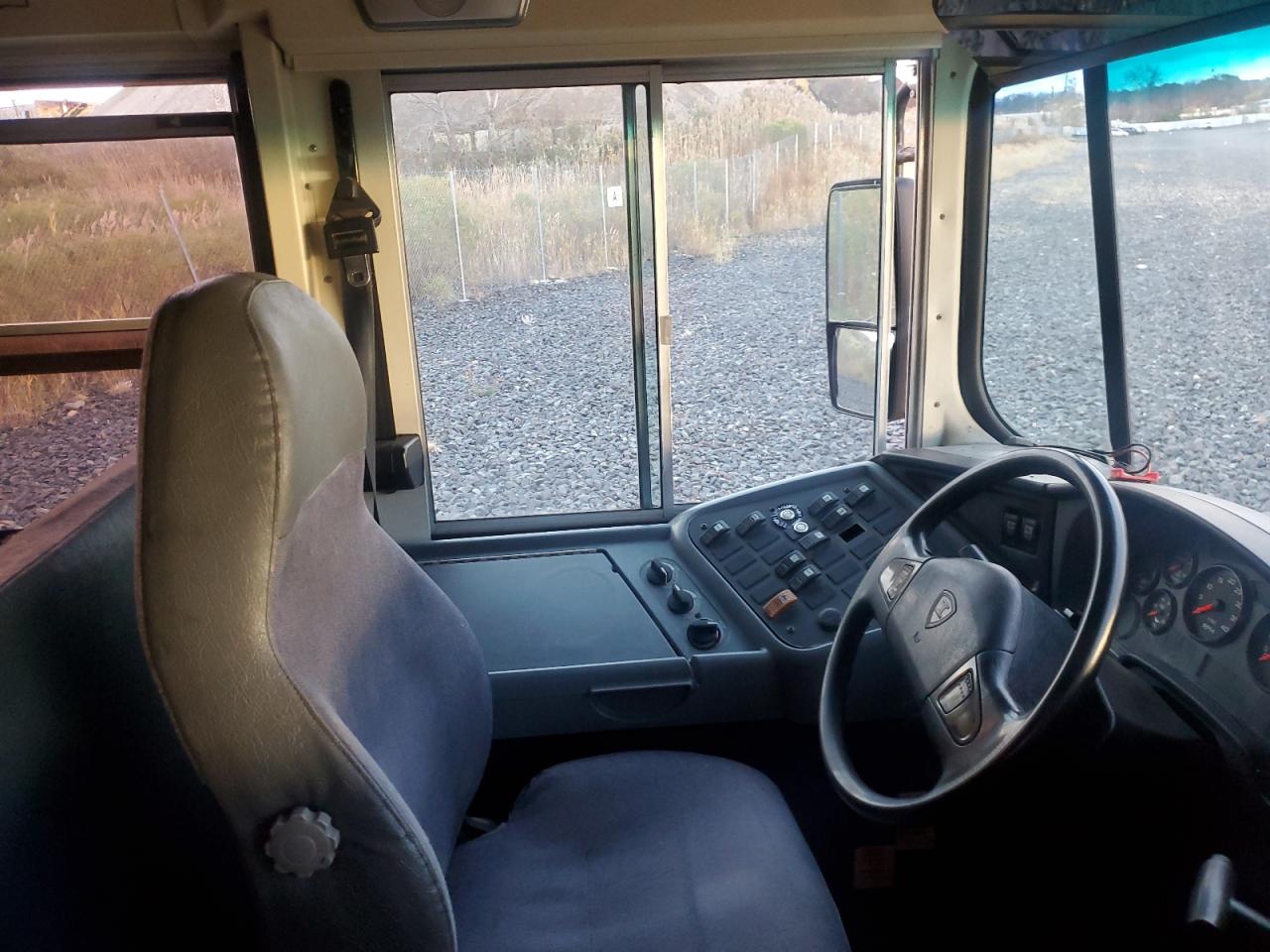 2010 IC CORPORATION CE SERIES
